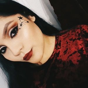 Meet your Posher, Ariadna